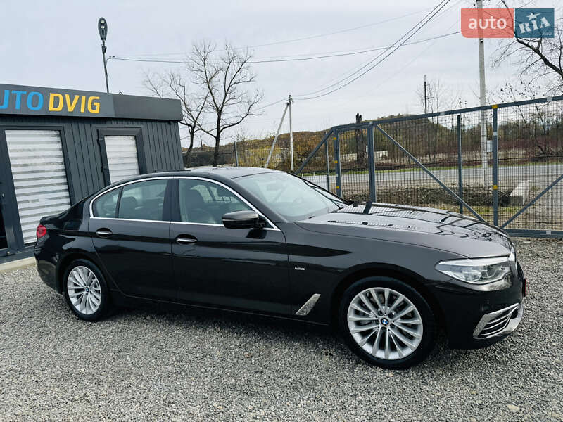 Седан BMW 5 Series 2018 в Іршаві