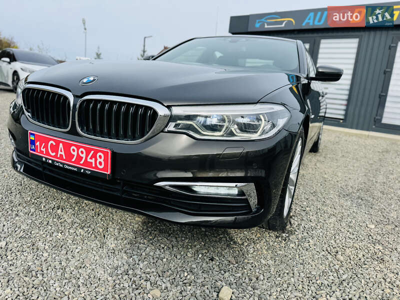 Седан BMW 5 Series 2018 в Іршаві