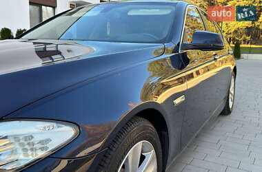 Седан BMW 5 Series 2013 в 