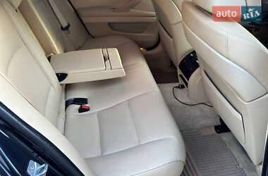 Седан BMW 5 Series 2013 в 