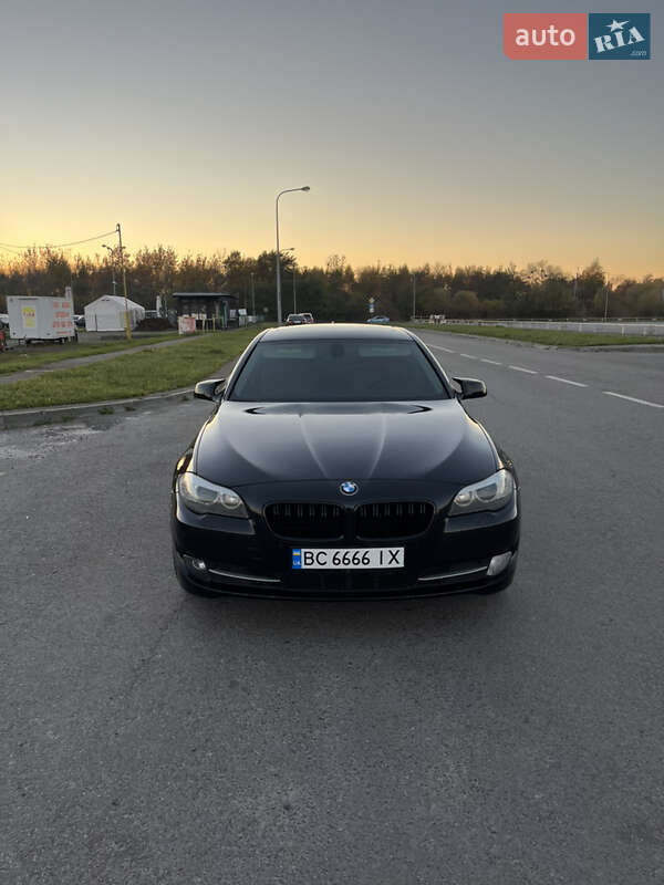 BMW 5 Series 2011