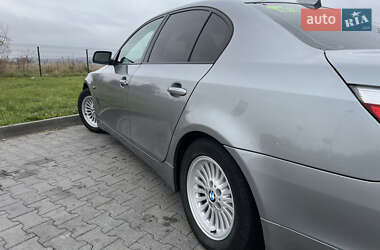 Седан BMW 5 Series 2004 в Летичіві