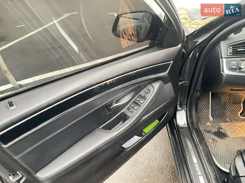 Седан BMW 5 Series 2010 в Дрогобичі