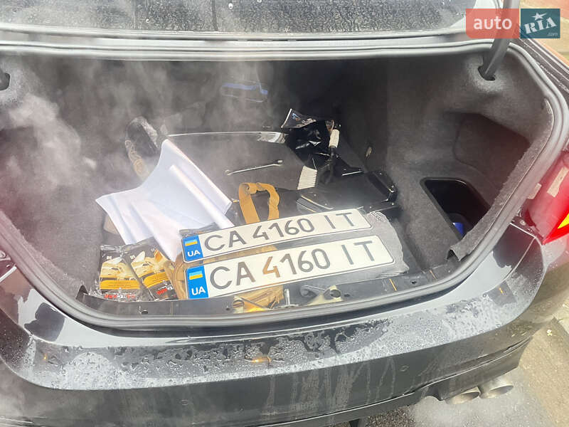 Седан BMW 5 Series 2010 в Дрогобичі