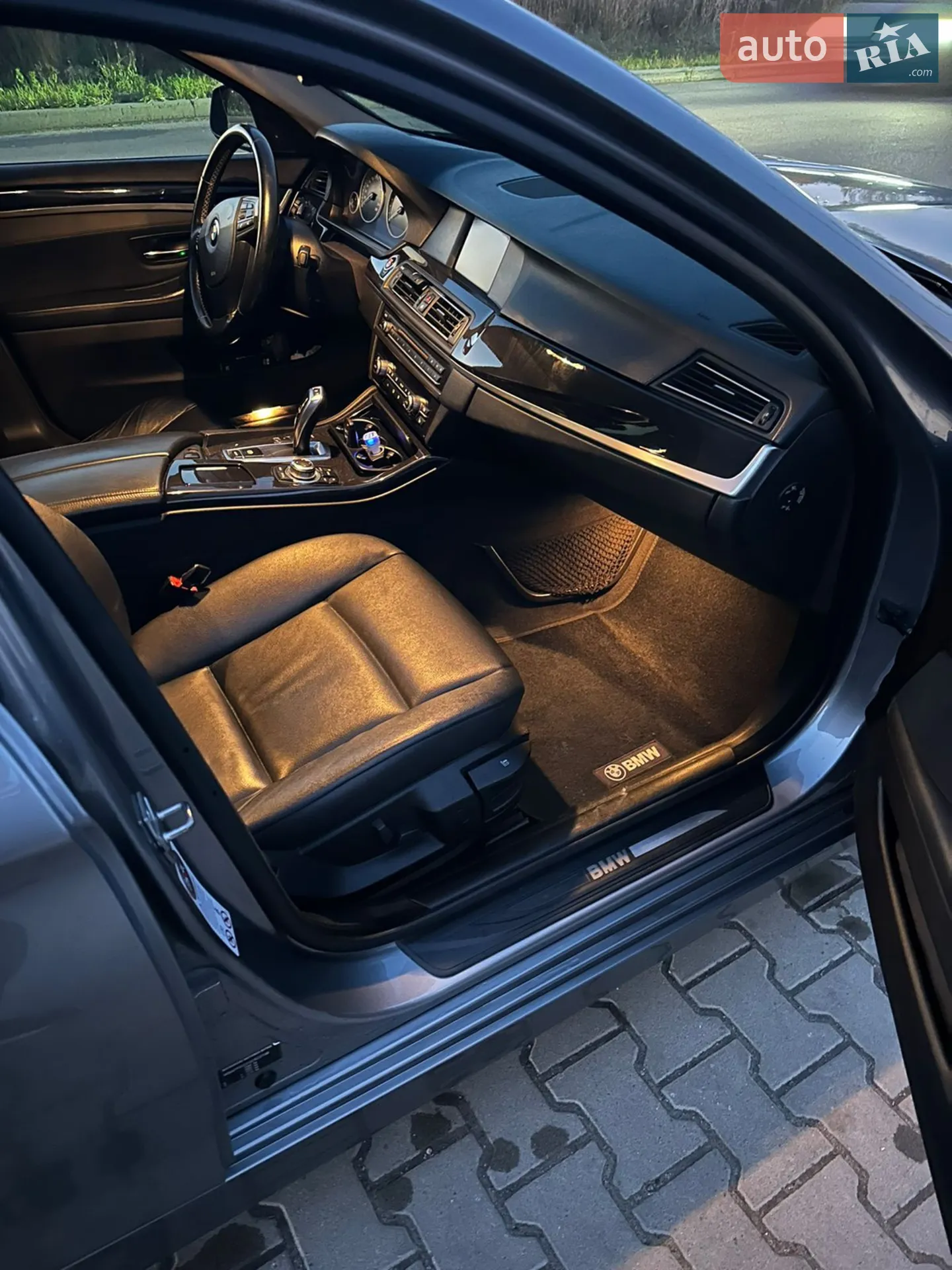 2011 BMW 5er - мініатюра 8