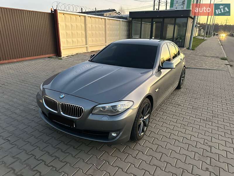 BMW 5 Series 2011 BMW 5 Series 2011