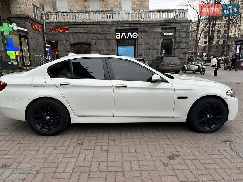 Седан BMW 5 Series 2015 в Львові фото 5 Седан BMW 5 Series 2015 в Львові