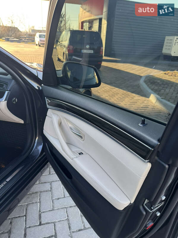 Седан BMW 5 Series 2012 в Любомлі
