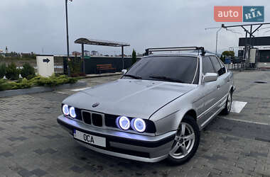 Седан BMW 5 Series 1991 в Хусте