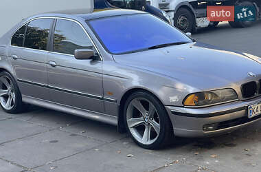 Седан BMW 5 Series 1997 в Киеве