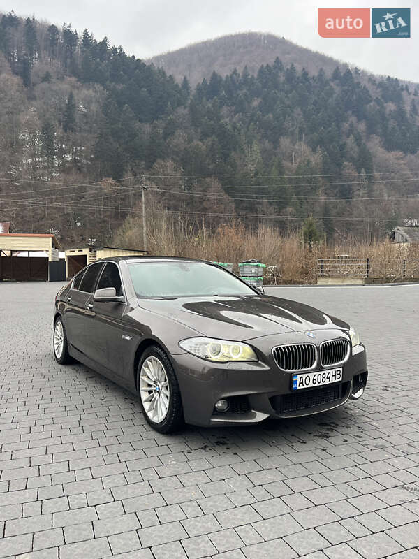 Седан BMW 5 Series 2013 в Міжгір'ї