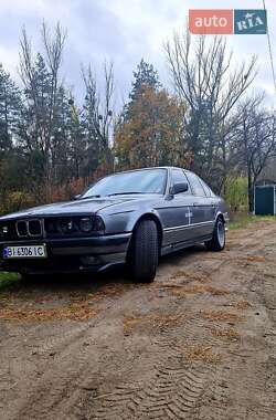 Седан BMW 5 Series 1988 в Полтаве