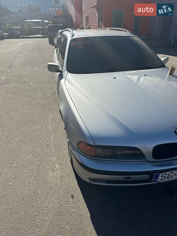 Універсал BMW 5 Series 2000 в Павлограді