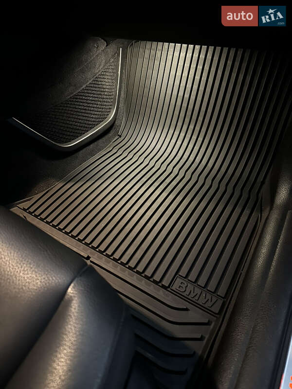 Седан BMW 5 Series 2015 в Запоріжжі