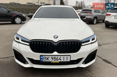 Седан BMW 5 Series 2017 в Ровно