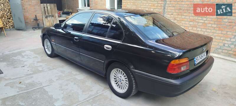 Седан BMW 5 Series 2002 в Новоукраїнці