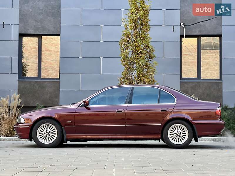 Седан BMW 5 Series 1999 в Луцке