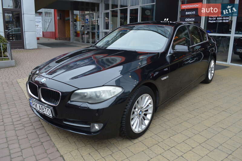 Седан BMW 5 Series 2011 в Львові