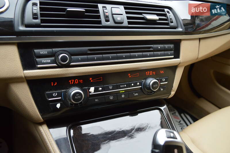 Седан BMW 5 Series 2011 в Львові