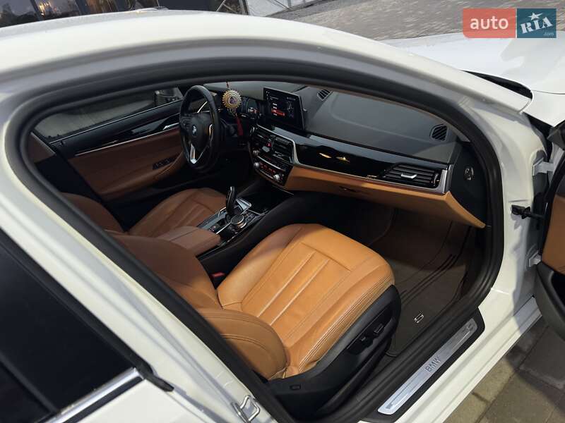 Седан BMW 5 Series 2017 в Львові фото 9 Седан BMW 5 Series 2017 в Львові