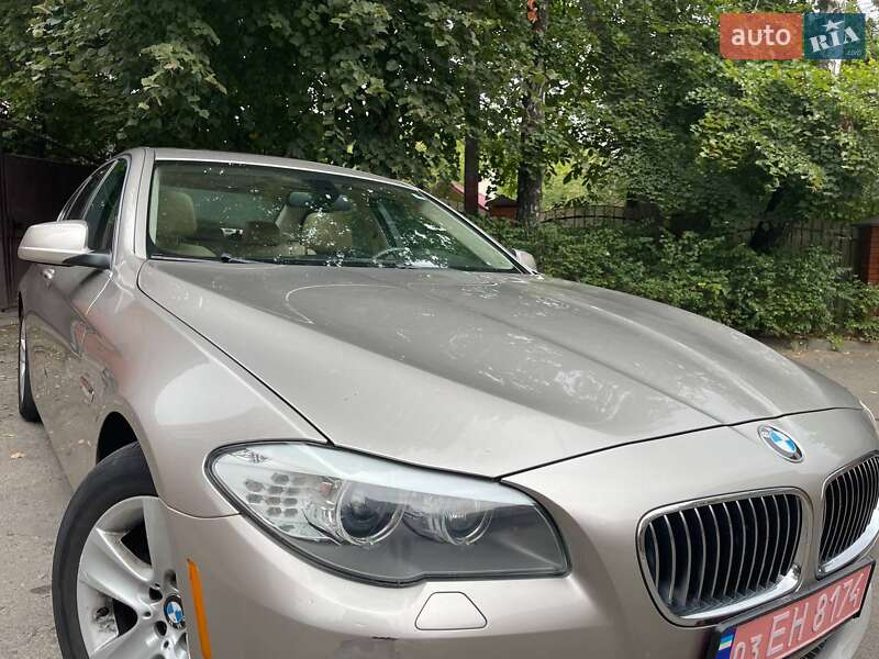 Седан BMW 5 Series 2013 в Львові