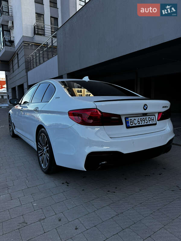 Седан BMW 5 Series 2017 в Львове