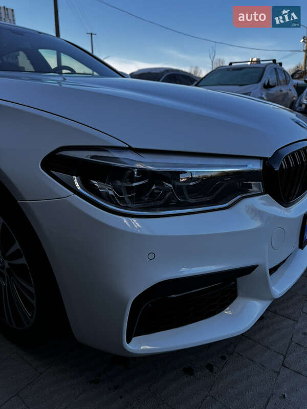 Седан BMW 5 Series 2017 в Львове
