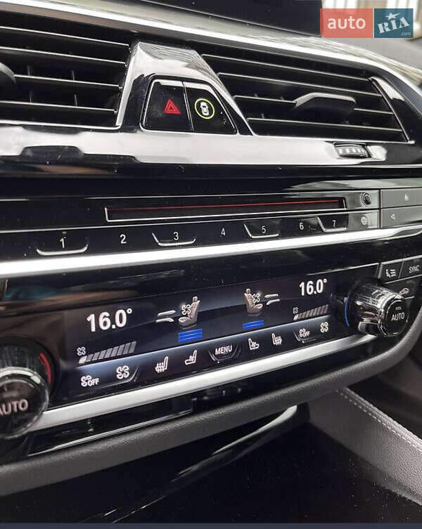 Седан BMW 5 Series 2017 в Киеве