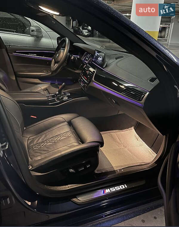 Седан BMW 5 Series 2017 в Киеве