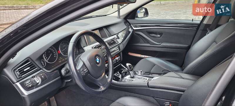 Седан BMW 5 Series 2016 в Кривому Розі