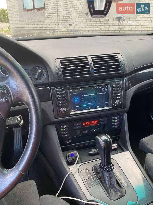 Седан BMW 5 Series 1999 в Бучаче