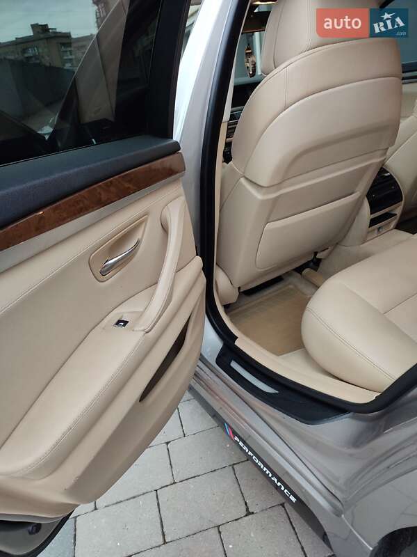 Седан BMW 5 Series 2012 в Івано-Франківську