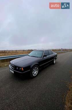 Седан BMW 5 Series 1992 в Єлизаветівці