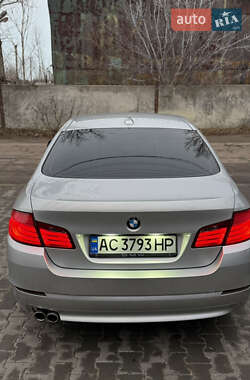 Седан BMW 5 Series 2011 в Немішаєве