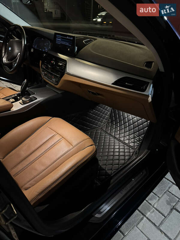 Седан BMW 5 Series 2019 в Запорожье