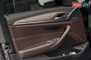 Седан BMW 5 Series 2019 в 