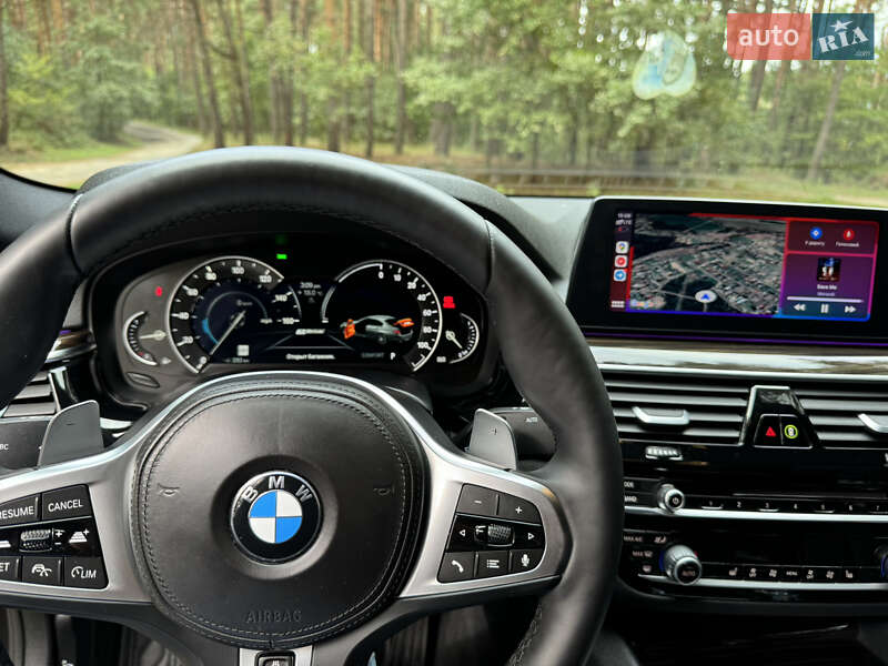 Седан BMW 5 Series 2018 в Львове