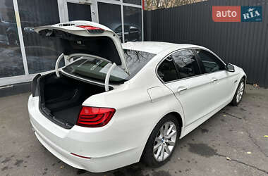 Седан BMW 5 Series 2012 в 