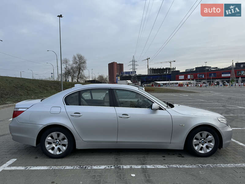 Седан BMW 5 Series 2006 в 