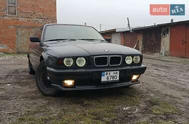 Седан BMW 5 Series 1992 в Хмельницком