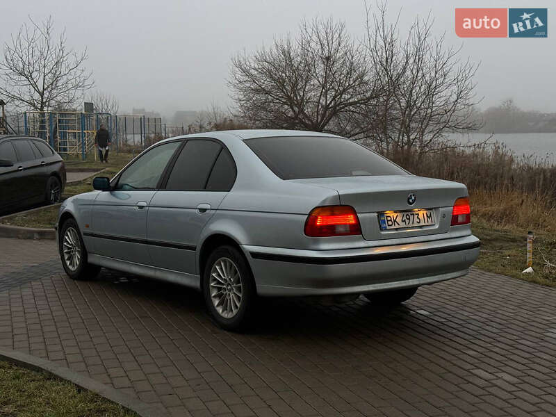 Седан BMW 5 Series 1999 в Рівному