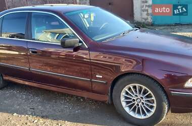 Седан BMW 5 Series 1997 в Запоріжжі