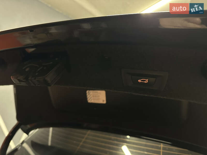 Седан BMW 5 Series 2015 в Запоріжжі