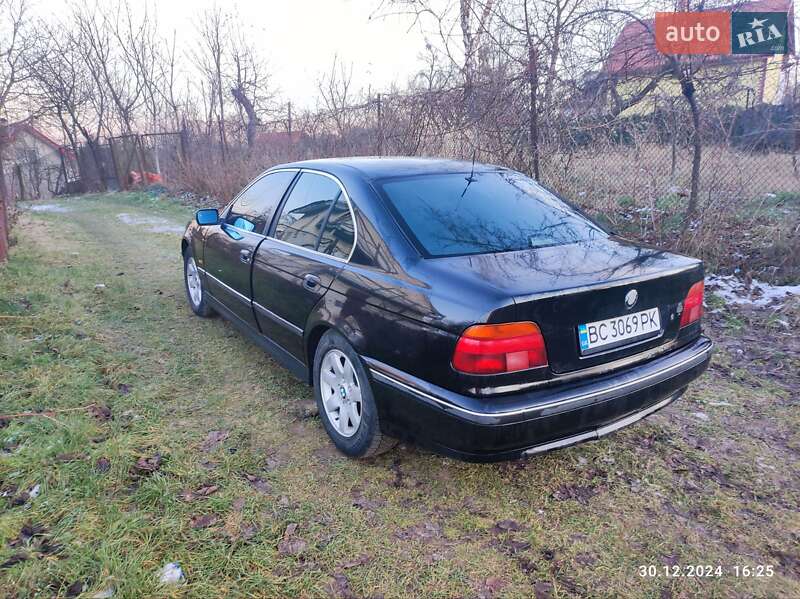 Седан BMW 5 Series 1999 в Львові
