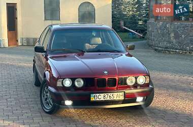 Седан BMW 5 Series 1991 в Жовкві