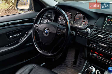 Седан BMW 5 Series 2011 в Николаеве