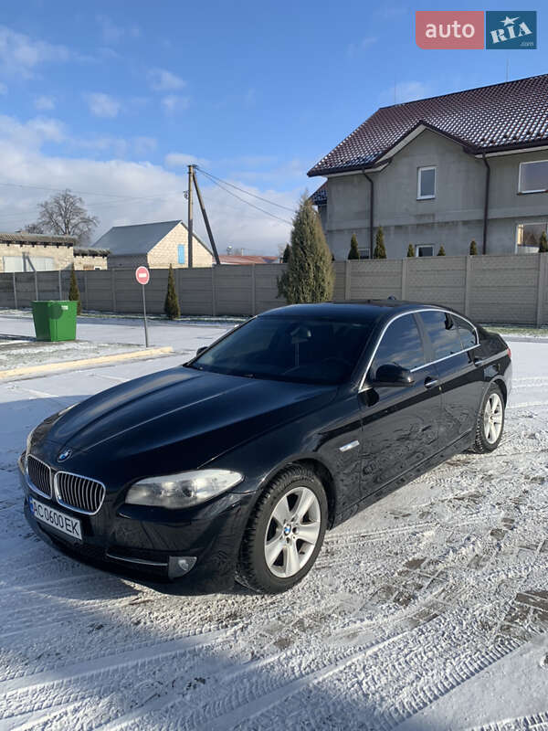 Седан BMW 5 Series 2011 в Нововолынске