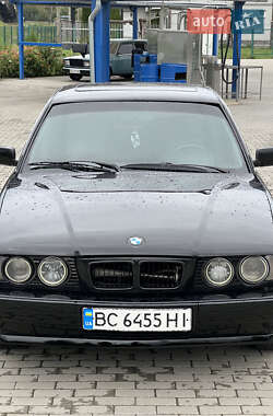 Седан BMW 5 Series 1992 в Мукачевому