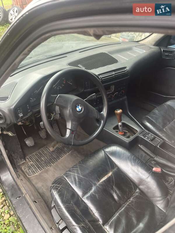 Седан BMW 5 Series 1993 в Вижнице