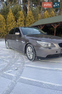 Седан BMW 5 Series 2005 в Львові